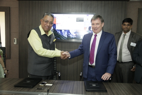 Dr Calum Macpherson, Vice Provost for International Program Development at St George's University, shakes hands with Dr M R Jayaram, Chairman, Ramaiah Group of Institutions (Photo: Business Wire)