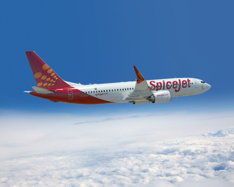 737 MAX 8 in SpiceJet livery. (Photo: Boeing)