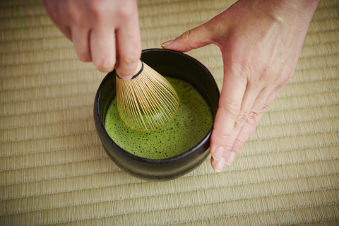 See and learn how to make Matcha tea by our tea master (Photo: Business Wire)