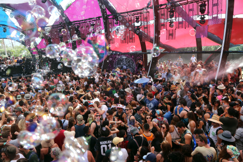 INDIO, CA – BUBBLEWORKS creates special effects over the stage and audience at the Coachella Valley Music & Arts Festival at the Empire Polo Club in Indio, California. (Photo: Business Wire)