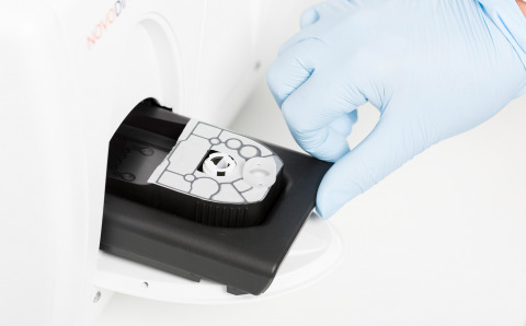Novodiag® Bacterial GE+, molecular diagnostic test for on-demand detection of bacterial pathogens (Photo: Mobidiag)
