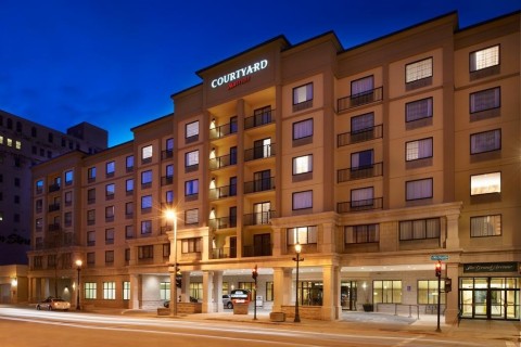 Courtyard by Marriott Milwaukee Downtown (Photo: Business Wire)