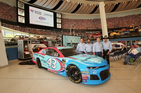 World Wide Technology joins with Richard Petty Motorsports to unveil their new car and partnership at the NASCAR Hall of Fame. L-R: Brian Moffitt, CEO, RPM; Darrell "Bubba" Wallace Jr., RPM; Matt Horner, SVP of global enterprise sales, WWT; Richard "The King" Petty. (Photo: Business Wire)