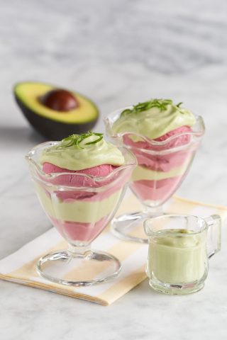 Wild Berry Frozen Yogurt & California Avocado Lime Fudge Parfait by Kim Malek of Wiz Bang Bar in Portland, OR (Photo: Business Wire) 