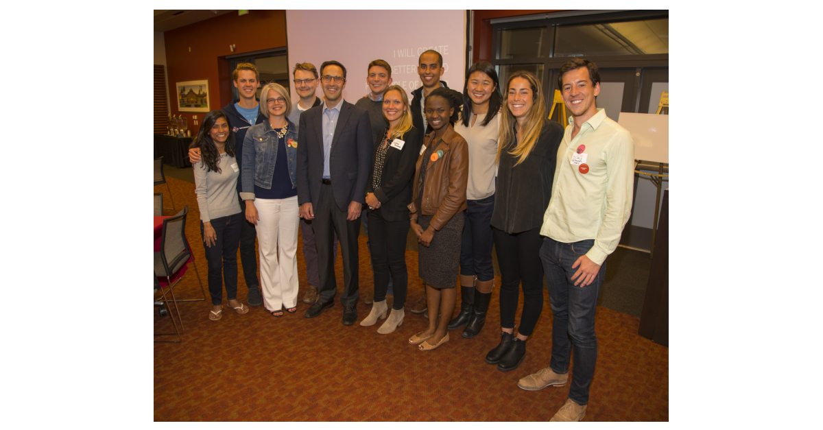 Stanford Graduate School Of Business Recognizes Students Committed To ...