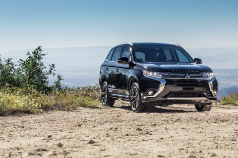 2018 Mitsubishi Outlander PHEV (Photo: Business Wire)