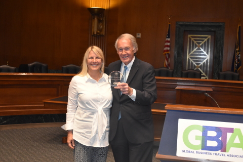 Senator Ed Markey (D-MA) receives the Navigator Award from GBTA President Christle Johnson (Photo: Business Wire)