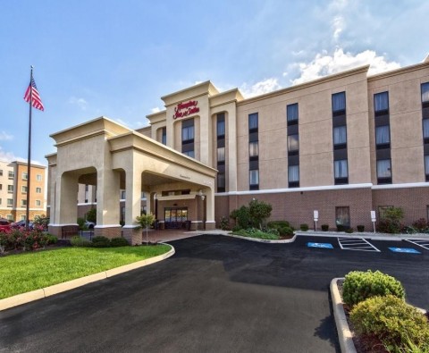 Hampton Inn & Suites Toledo-Perrysburg (Photo: Business Wire)