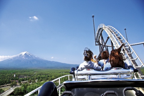 Free Admission to Fujikyu Highland from July 14th (Photo: Business Wire)