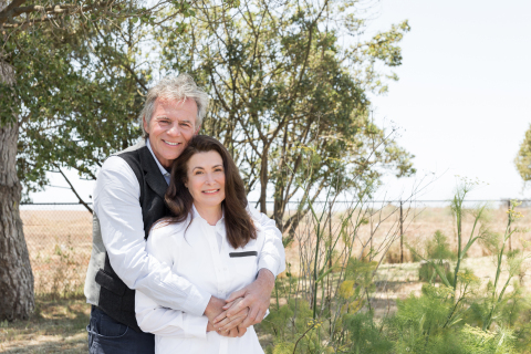 Sweet Earth Foods’ founders Brian and Kelly Swette (© Meghan Smolka Photography)