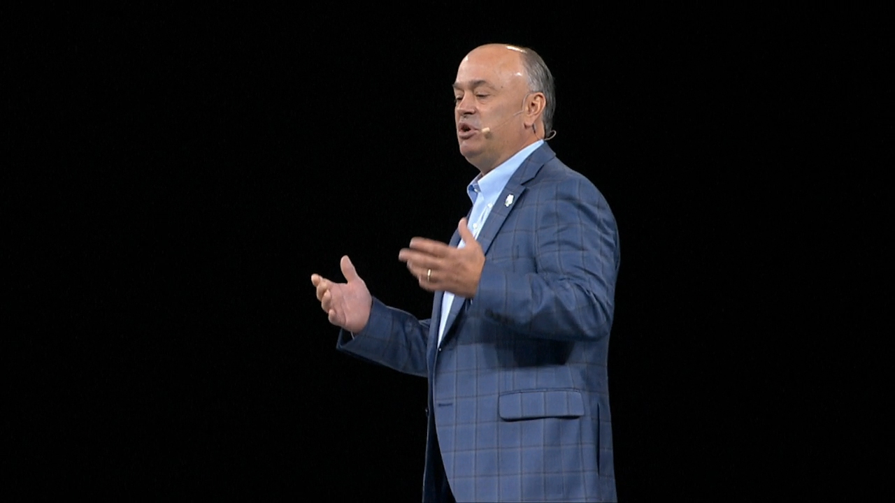 PTC President and CEO Jim Heppelmann described how the Industrial IoT is moving from a ‘place to a pace,’ as embedded sensors, PTC’s software suite, and augmented reality interfaces accelerate the convergence of the physical and digital worlds. His message not only kicked off LiveWorx, but also was a key theme represented across the event: To compete and succeed today, companies and their employees need to embrace a ‘constant state of change.’