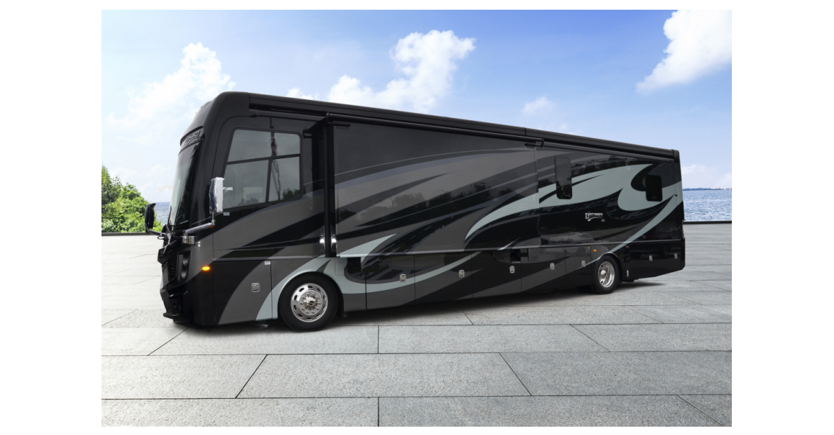Rev Group Introduces 2019 Discovery Lxe From Fleetwood Rv Business Wire