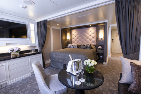 The Concierge Suites are among 375 beautifully appointed suites on Seven Seas Splendor. (Photo: Busi ... 