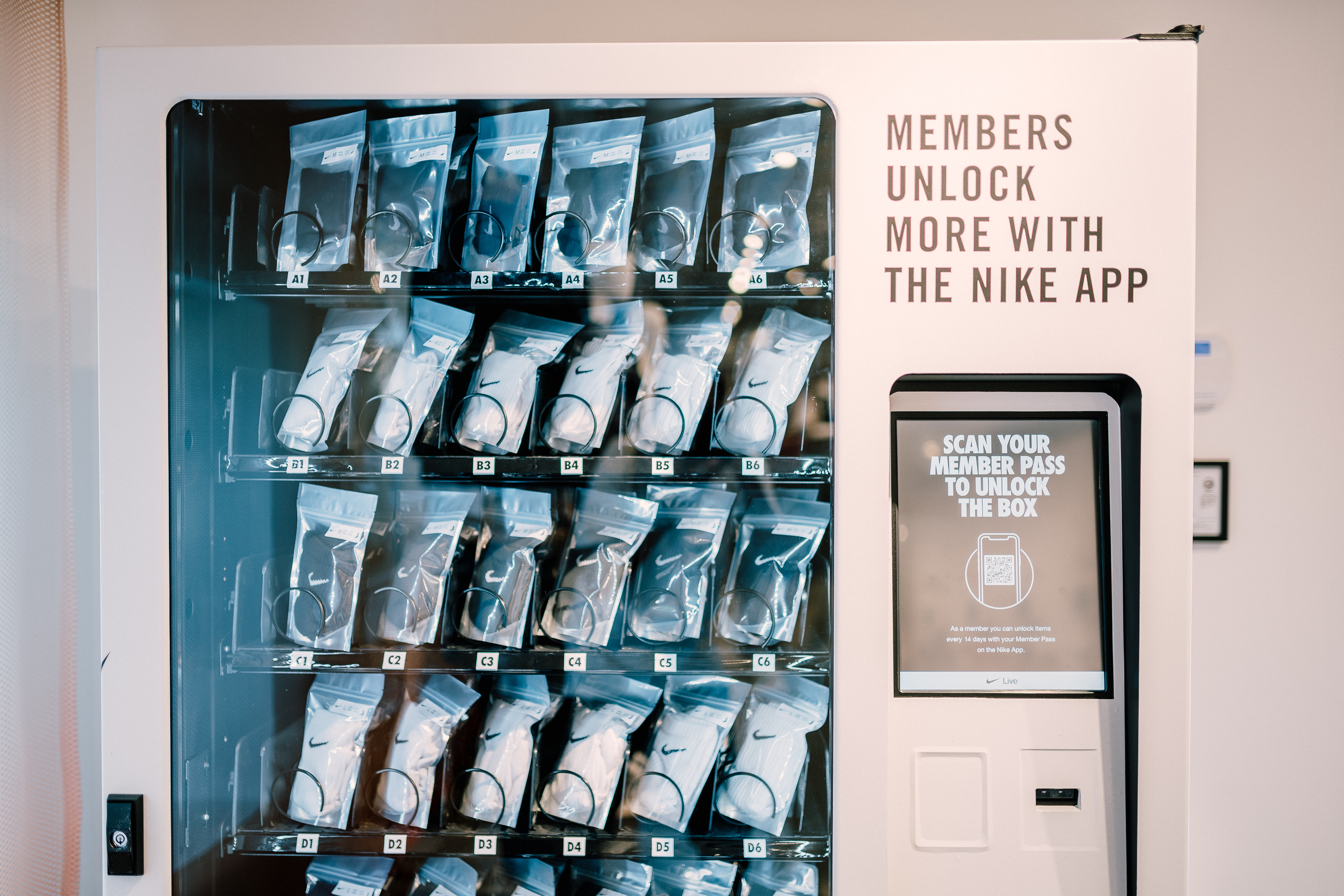 Staren Onverbiddelijk oplichter New Nike Live Concept Store Unites Digital and Physical Retail | Business  Wire