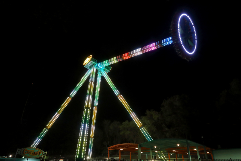 CraZanity, the world's tallest and fastest pendulum ride, today debuted at Six Flags Magic Mountain, the undisputed "Thrill Capital of the World." Its impressive LED lighting package will not only brighten up the evening sky, it will turn the ride experience into an entirely new adventure. (Photo: Business Wire)