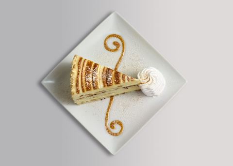 Cinnabon® Cinnamon Swirl Cheesecake (Photo: Business Wire)