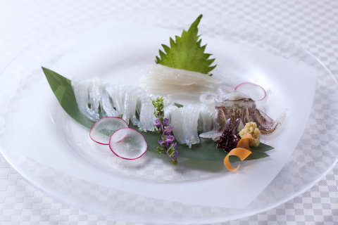 Hakodate Onuma Prince Hotel: Hokkaido Squid (Photo: Business Wire)