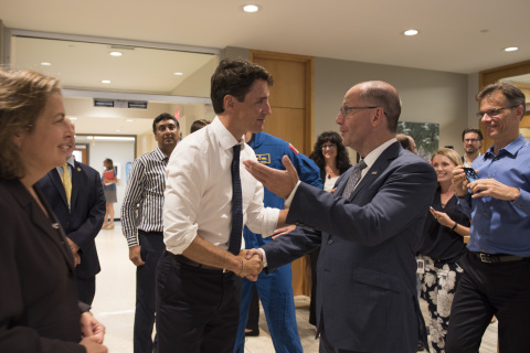 Prime Minister of Canada Justin Trudeau meets MDA Group President Mike Greenley. (Photo: Business Wire)