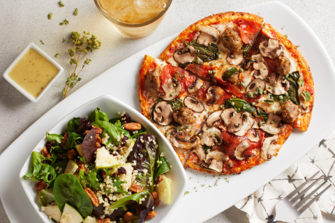 California Pizza Kitchen now offers Lunch Duo pizzas on the popular Cauliflower Pizza Crust. Photo: California Pizza Kitchen