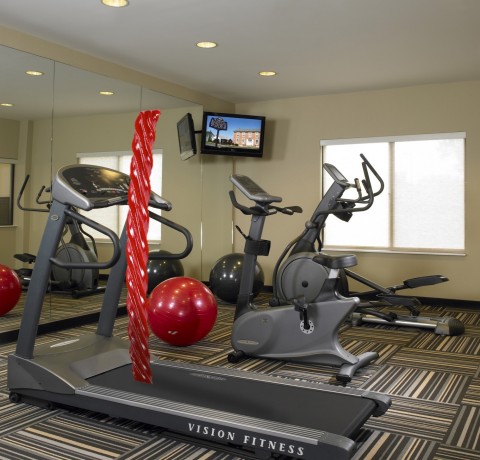 Elliptical equipment, a treadmill and free weights are available 24 hours a day (Photo: Business Wire)