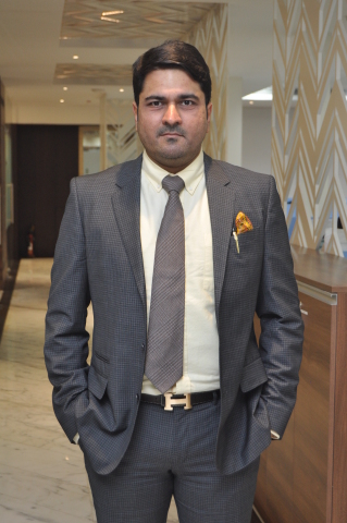 Mr. Rahul Maroo, Senior Vice President of the mid-sized conglomerate, Omkar Realtors (Photo: Business Wire)