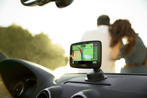 TomTom Go Essential: Powerful Navigation Seamlessly Integrated with Smartphone (Photo: Business Wire)
