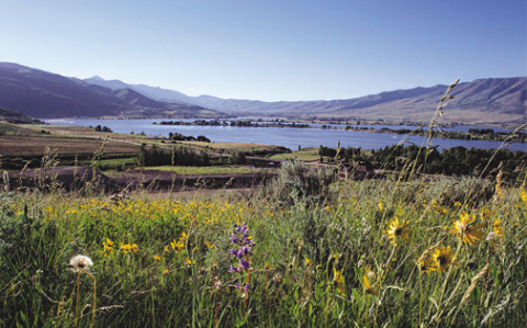 Weber Basin Water Conservancy District identifies excessive secondary water use with the Sensus AMI system. (Photo: Business Wire)