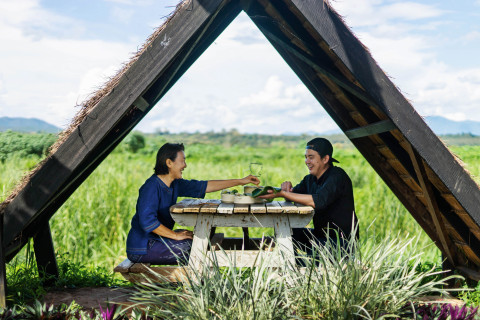 A Local Expert (pictured) opened up her home and shared her home-cooked meal with a traveler for the LocalTable campaign by Tourism Authority of Thailand and TakeMeTour, Thailand's largest online marketplace for private 1-day tours. (Photo: TakeMeTour)