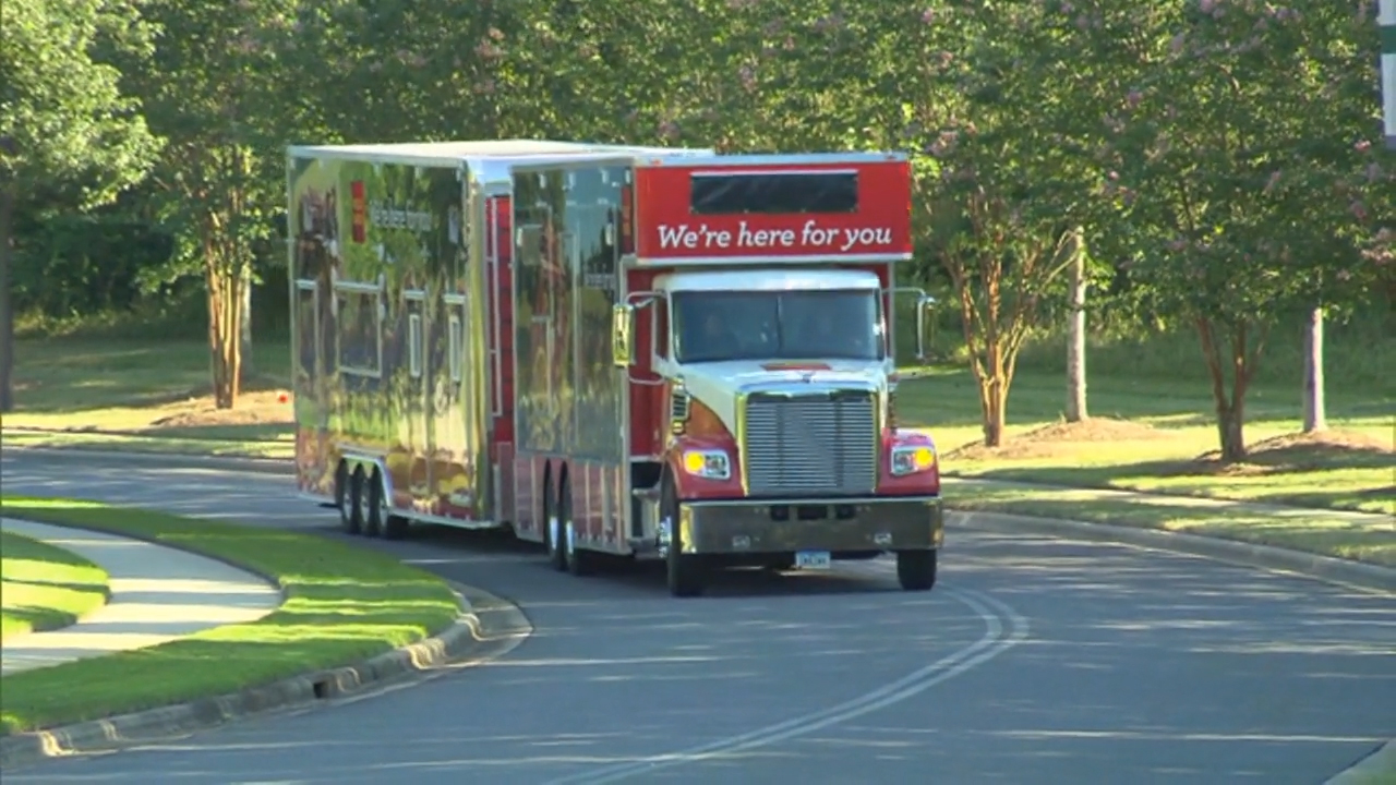 The Wells Fargo Mobile Response Unit in action.