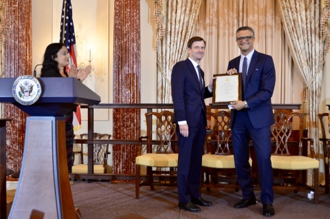 Acting Under Secretary for Economic Growth, Energy and the Environment Manisha Singh, Under Secretary David Hale and PVH Chairman & CEO Emanuel Chirico at the 2018 U.S. Secretary of State’s Award for Corporate Excellence. (Photo: Business Wire)