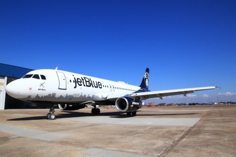 JetBlue (NASDAQ:JBLU), New York's Hometown Airline®, today revealed its latest special livery dedicated to the Brooklyn Nets. "BK Blue" joins JetBlue's legion of New York-themed aircraft. (Photo: Business Wire)