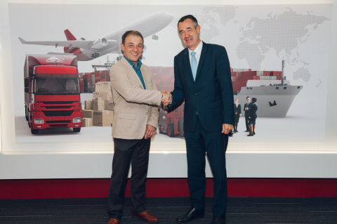 Goodpack CEO Eric Grégoire (left), and CEVA Logistics CEO Xavier Urbain (right) (Photo: Business Wire)