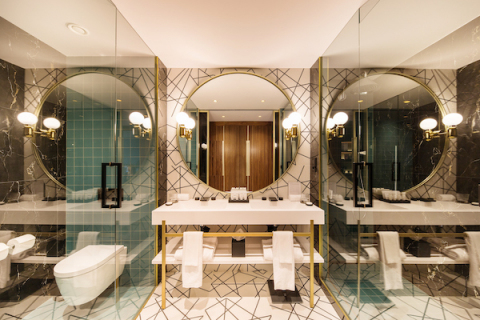 Infinity bathroom at Hotel Sofia Barcelona (Photo: Business Wire)