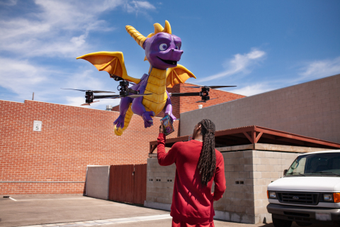 A life-sized Spyro the Dragon drone delivered an early copy of Spyro™ Reignited Trilogy to entertainment icon, Snoop Dogg. Launching today, fans will be able to play three fully remastered games, explore 100+ levels, and re-encounter the fun personalities they remember from back in the day. Now on the PlayStation 4® and Xbox One. (Photo: Business Wire)