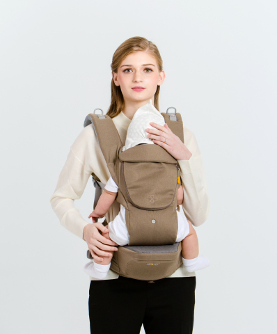 G8 Hipseat baby carrier (Photo: Business Wire)