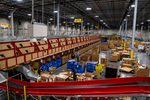 DHL eCommerce’s fully automated distribution center. (Photo: Business Wire)