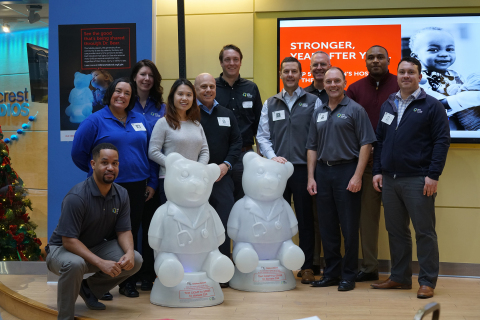 Members of the WGL Energy team visit Children’s National hospital in Washington, D.C. to kick off the Light Up Dr. Bear fundraising campaign in support of pediatric care this holiday season. WGL Energy serves as the exclusive campaign matching partner. (Photo: Business Wire)