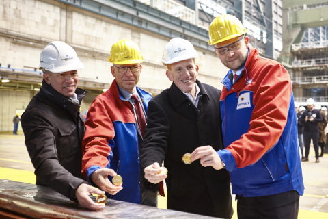 Andy Stuart, President and CEO of Norwegian Cruise Line, Stephan Schmees, Project Manager and Member of the Board at Meyer Werft, Harry Sommer, Executive Vice President of International Business Development for Norwegian Cruise Line and Tim Meyer, Managing Director at Meyer Werft (Photo: Business Wire)