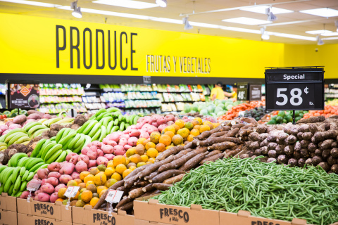 The new Fresco y Más store in Lauderhill provides a wide selection of products tailored specifically to the Caribbean customer as a unique offering for the community, including a refreshed produce department featuring a farmers market setting with an expanded assortment of local fruits and vegetables. (Photo: Business Wire)