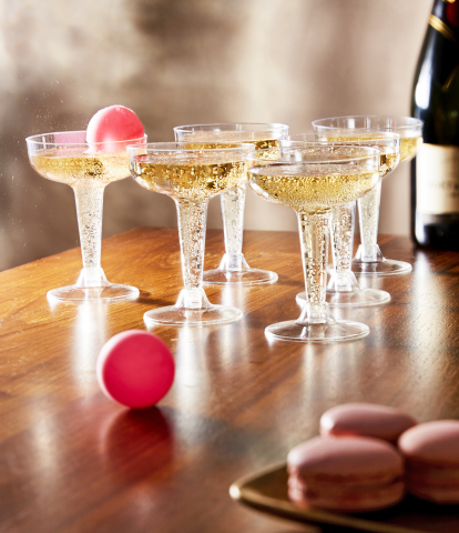 Macy’s takes the stress out of last-minute shopping with great gifts and convenient services to make sure shoppers get all their holiday gifts in time for Christmas; Studio Mercantile Champagne Pong Game, $20, available on macys.com (Photo: Business Wire)