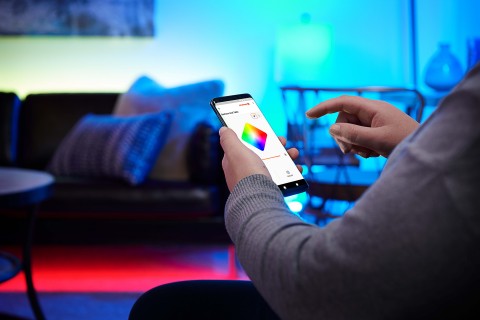 Now, with an Android device in the home in range, new SYLVANIA SMART+ Bluetooth LED lighting products work with the Google Assistant™ or Amazon Alexa via the new SYLVANIA Smart Home app on Google Play, providing hands-free lighting control for Android users without requiring any additional hardware. (Photo: Business Wire)
