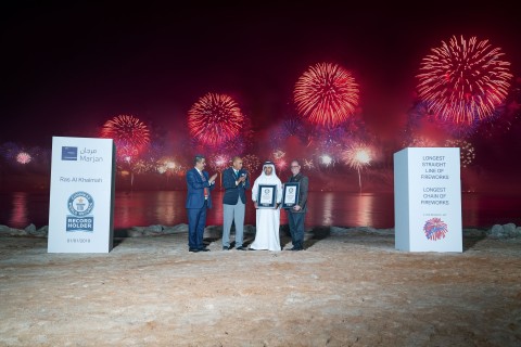 Los fuegos artificiales de Vísperas de Año Nuevo de Ras Al Khaimah de 2019 cautivan al mundo con un espectáculo impresionante