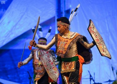 Two-Traditional Indonesian Dance Performance at Indonesia Pavilion at 33rd Edition of Janadria Festival in Saudi Arabia (Photo: AETOSWire)