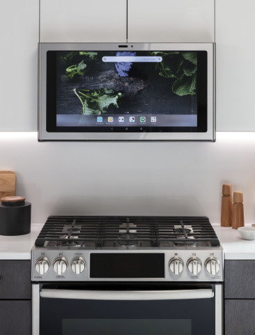 GE Appliances' smart Kitchen Hub provides convenient access to recipes, music, video chat and more. (Photo: GE Appliances, a Haier company)