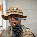 フリアーシステムズが米国陸軍の兵士携帯センサー・プログラム向けにBlack Hornet個人偵察システムを供給する3960万ドルの契約を受注