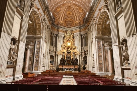 Cathedra Petri in St. Peter's Basilica with new illumination (Source: ARCHIVIO FOTOGRAFICO FABBRICA DI SAN PIETRO)