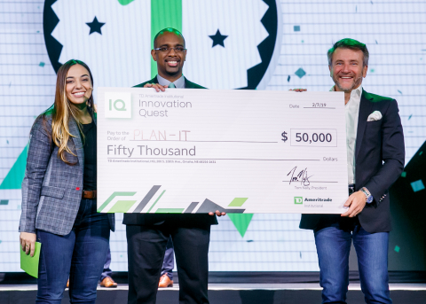 from left to right: Dani Fava, TD Ameritrade Institutional; Derrick Wesley, iMar Learning Solutions and Innovation Quest winner; Robert Herjavec, Herjavec Group. Photo credit: LILA PHOTO for TD Ameritrade