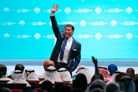 Entrepreneur, life coach and philanthropist Tony Robbins announces humanitarian project with UAE lea ... 