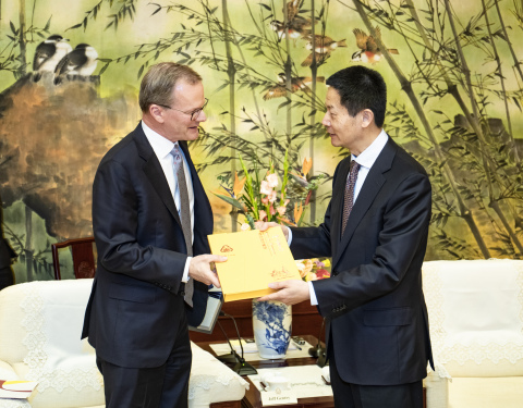 Wu Qing, vice mayor of the Shanghai Municipal Government & Jeff Gentry, chairman and CEO for INVISTA ... 