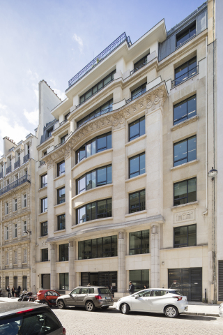 The Square, an iconic 7,000-square-meter office building situated in the Paris central business district (Photo: Business Wire)